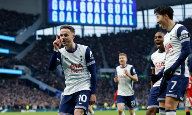 Tottenham Hotspur FC v Manchester United FC - Premier League