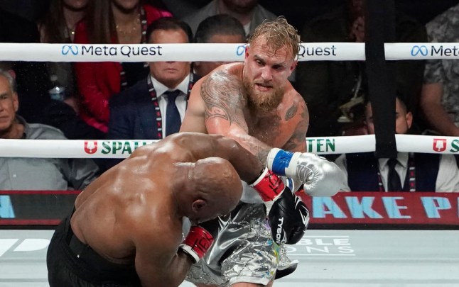 TOPSHOT-US-BOXING-TYSON-PAUL-HEAVYWEIGHT